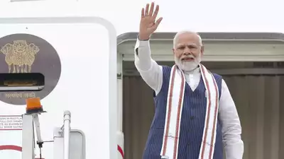 PM Narendra Modi visit Brunei And Singapore