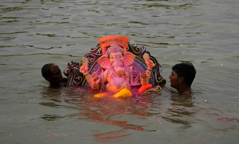 Story Behind Ganesh Visarjan