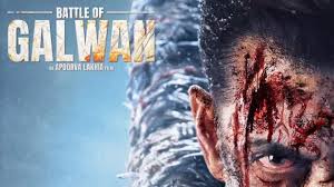 Amitabh Bachchan लद्दाख में ‘Battle of Galwan’ की शूटिंग के दौरान कैमरे के सामने सेना की वर्दी में, वहीं Rajinikanth इकोनॉमी क्लास में मुस्कुराते हुए यात्रियों के साथ बैठे दिखाई दे रहे हैं।