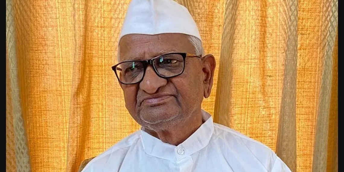 AAP split news with 7 MPs joining BJP and Anna Hazare statement